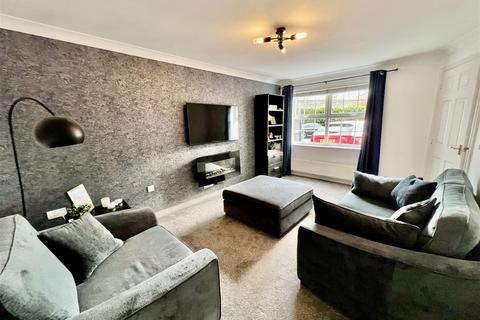 3 bedroom semi-detached house for sale, Geneva Lane, Darlington