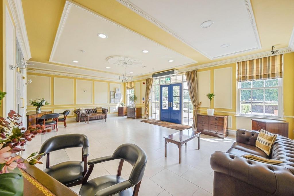 Entrance room.jpg