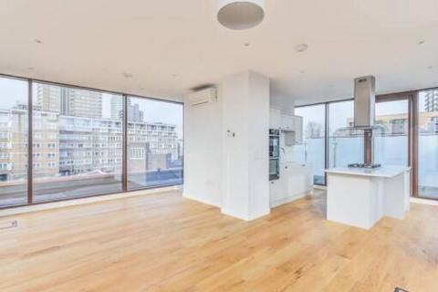 3 bedroom flat for sale, Battersea High Street, London SW11