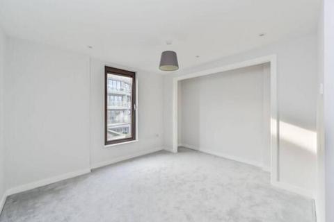 3 bedroom flat for sale, Battersea High Street, London SW11