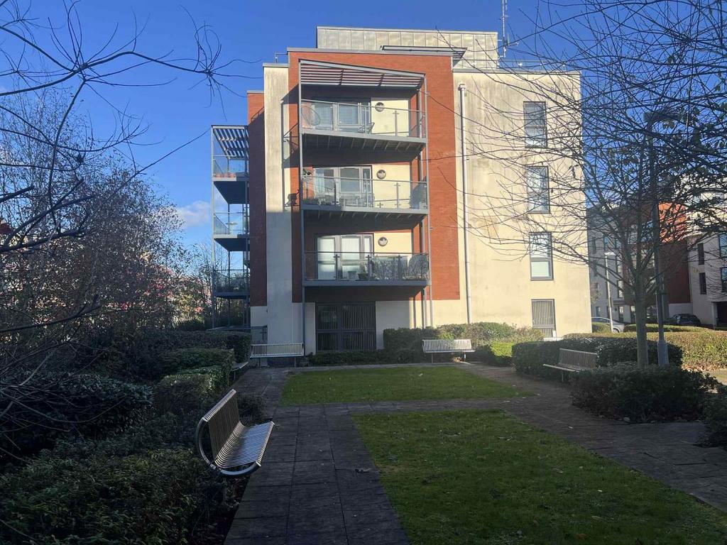 Paxton side view of