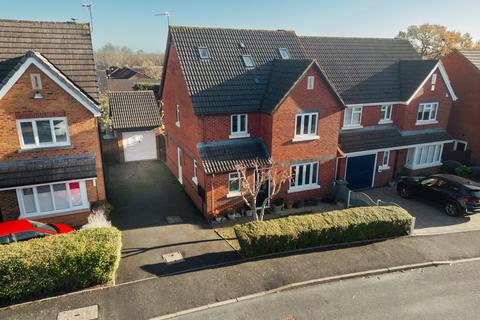 5 bedroom detached house for sale, Worcester WR4