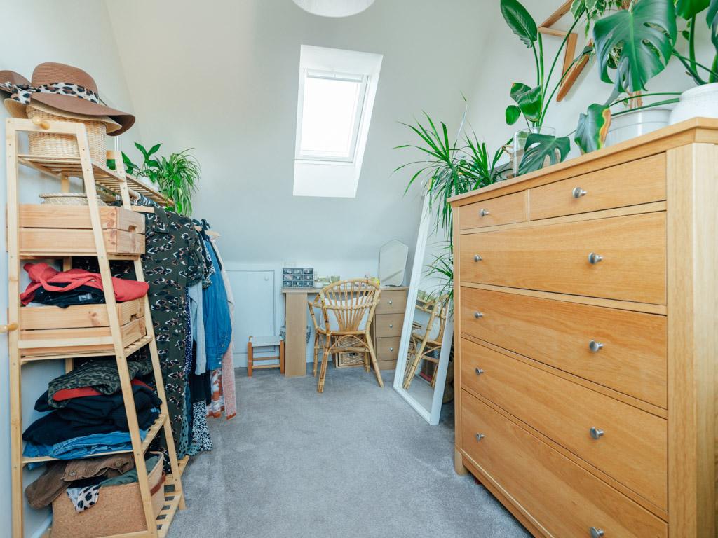 Home office / walk-in wardrobe / Sixth Bedroom