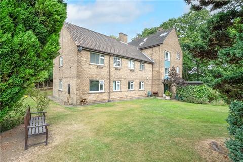 3 bedroom apartment for sale, Oakwood Court, Oakwood, Leeds