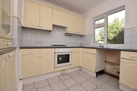 3 bedroom apartment for sale, Oakwood Court, Oakwood, Leeds