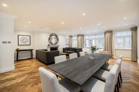 2 bedroom flat to rent, Pall Mall, London SW1Y
