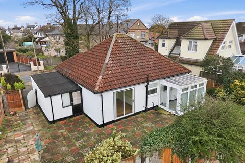 2 bedroom bungalow for sale, Softwater Lane, Benfleet, SS7 2