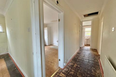 2 bedroom bungalow for sale, Softwater Lane, Benfleet, SS7 2
