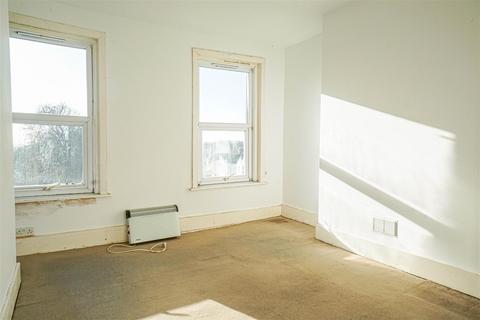 1 bedroom flat for sale, Horntye Road, St. Leonards-On-Sea