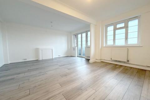 2 bedroom flat to rent, Ashford Court, Cricklewood