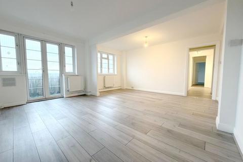 2 bedroom flat to rent, Ashford Court, Cricklewood