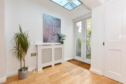 undefined, St. Jacob's Place, Canterbury, Kent