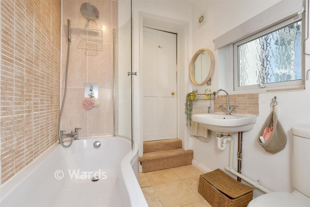 En-Suite Bathroom