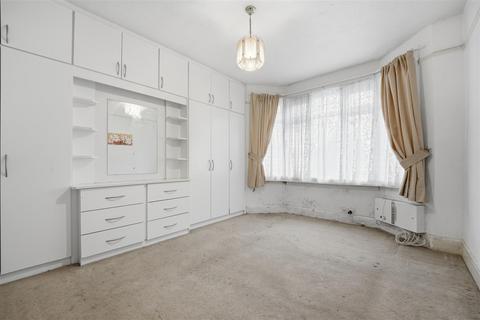 undefined, Heston Road, Hounslow TW5