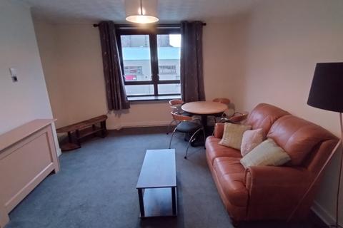2 bedroom flat to rent, Linksfield Place, Linksfield, Aberdeen, AB24