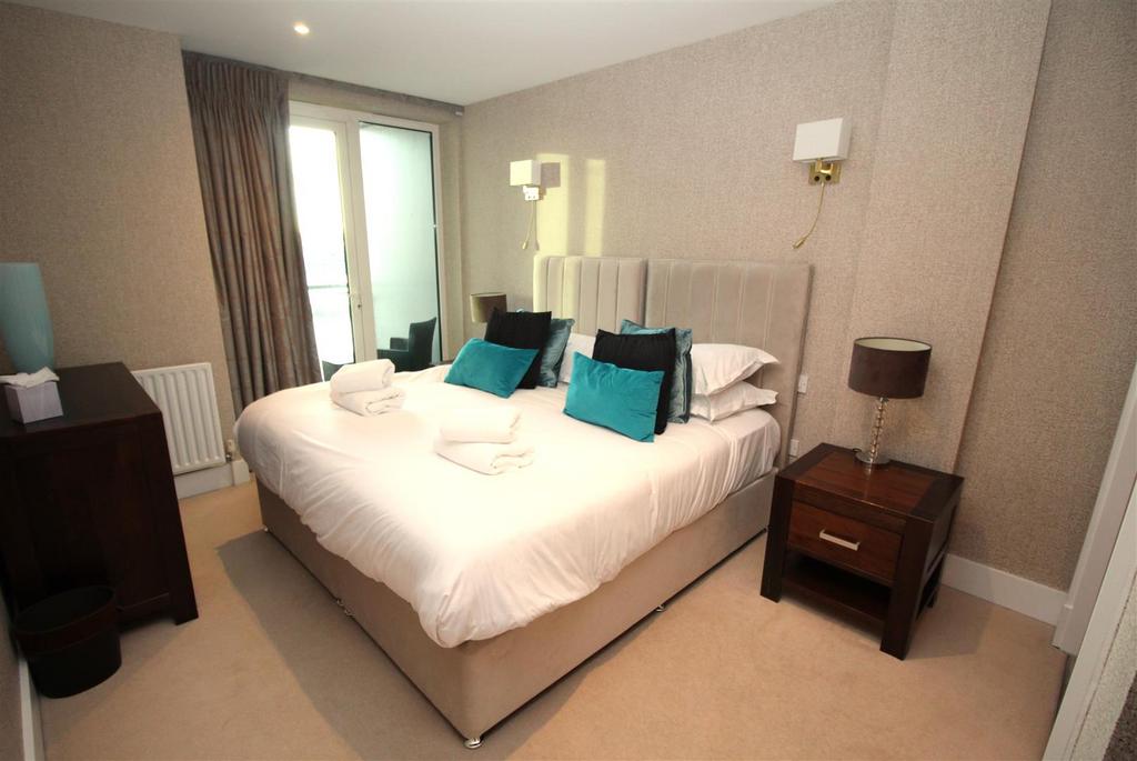 Bedroom 1.JPG