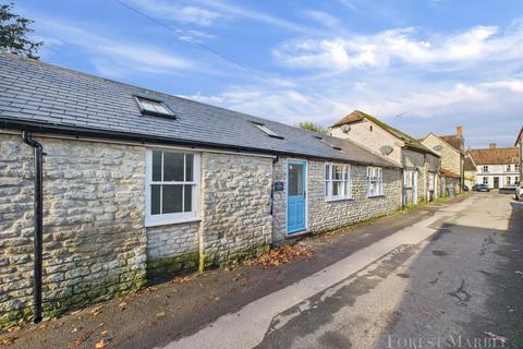 undefined, Angel Lane, Mere