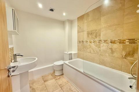 2 bedroom flat to rent, 95, Gordon Avenue, Stanmore HA7