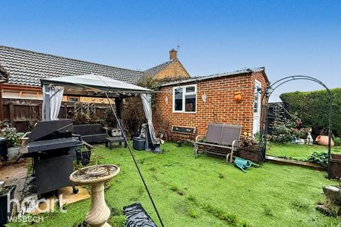 undefined, Church End, Leverington