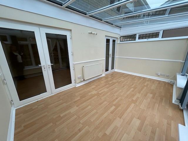 Living Room/Sun Room