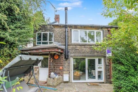 undefined, 36 Woodend, Shaw, Oldham, Greater Manchester OL2 7UR