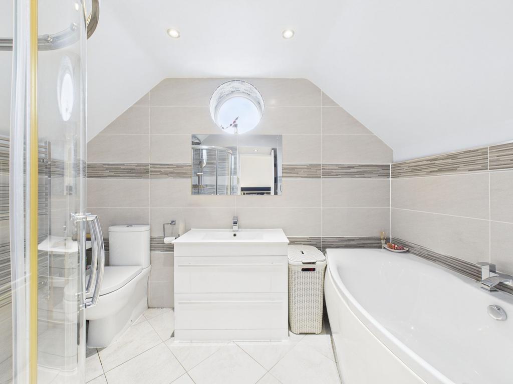 En-Suite to Bedroom Two