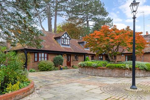 undefined, Luton Road, Harpenden, Hertfordshire