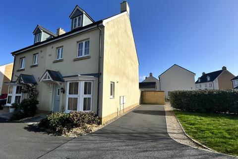 Clos Y Doc, Llanelli