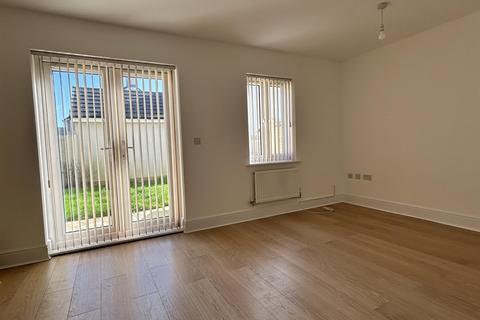 4 bedroom semi-detached house for sale, Clos Y Doc, Llanelli