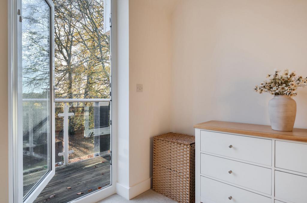 1381278-27-691aed...