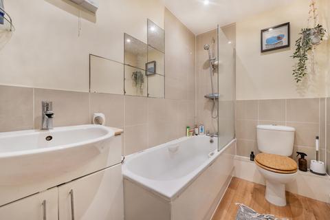 2 bedroom apartment for sale, Queripel Close, Kent TN2