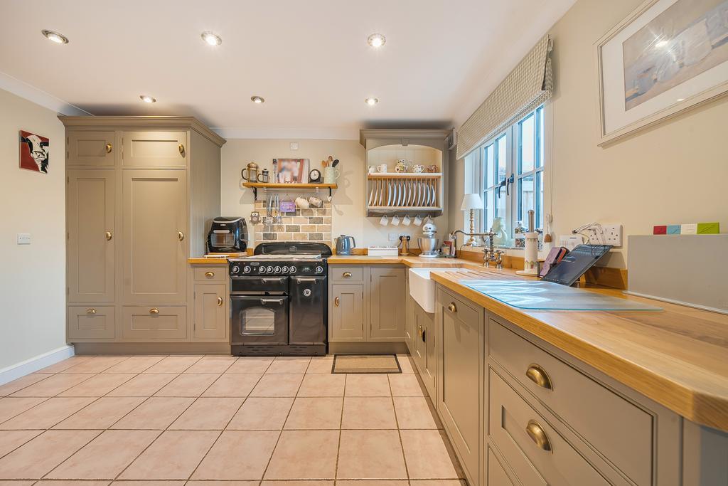 Kitchen / Breakfast Room