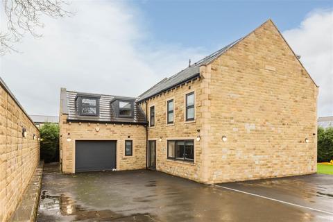 5 bedroom detached house for sale, King Street, Bradford BD11