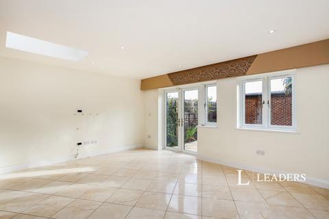 undefined, London Road, Ditton, Aylesford, ME20