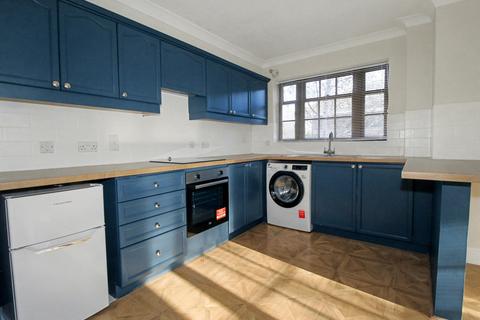 1 bedroom apartment to rent, Princes Road, Weybridge KT13