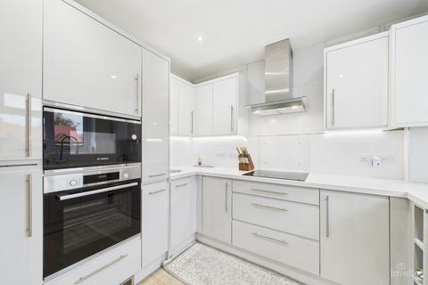 2 bedroom detached bungalow for sale, Bramley Close, North Lincolnshire DN18