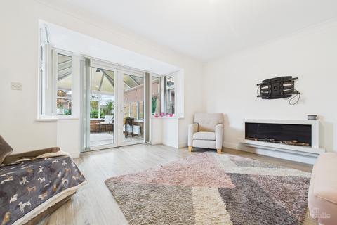 2 bedroom detached bungalow for sale, Bramley Close, North Lincolnshire DN18