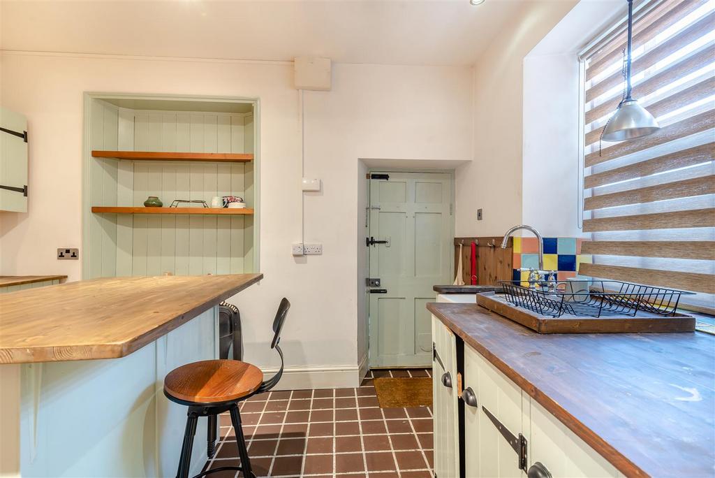 8671519-interior07.jpg