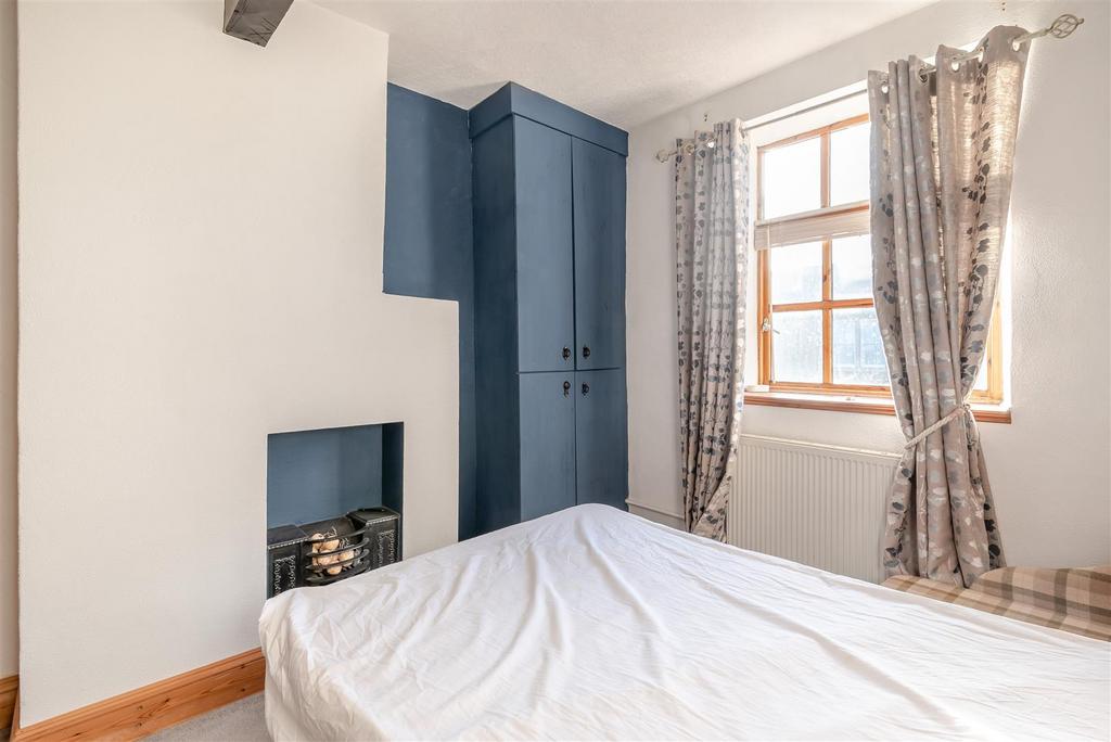 8671519-interior10.jpg