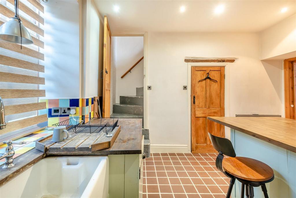 8671519-interior08.jpg