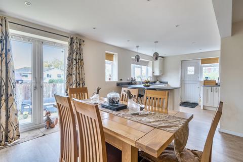 4 bedroom bungalow for sale, Lime Tree Mead, Tiverton, Devon, EX16