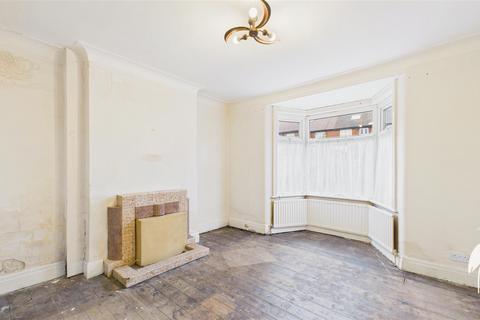 3 bedroom semi-detached house for sale, Wallingford Avenue, Grangetown, Sunderland