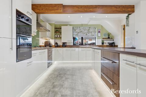 undefined, Whitmore Avenue, Grays, RM16