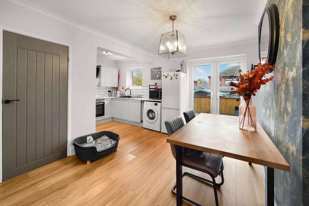Kitchen/Dining Room