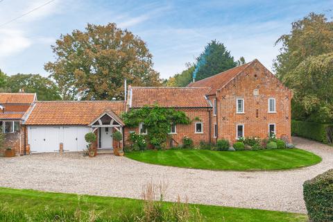 5 bedroom detached house for sale, A Home for All Seasons in Silfield near Wymondham