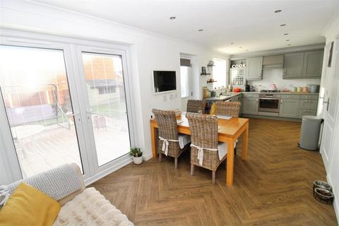 undefined, Highgrove Way, Kingswood, Hull