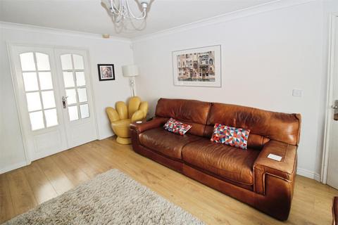 undefined, Highgrove Way, Kingswood, Hull