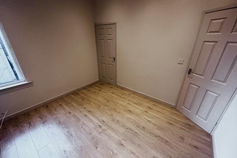 undefined, Cronton Road, L15 5BB,
