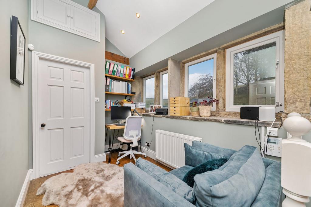 Second sitting room