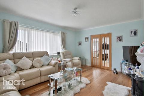 3 bedroom detached bungalow for sale, Smeeth Road, Marshland St James
